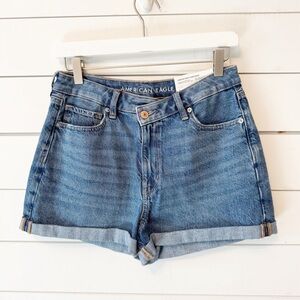 NWTs American Eagle Women’s Highest Rise Mom Shorts comfort stretch waistband 6
